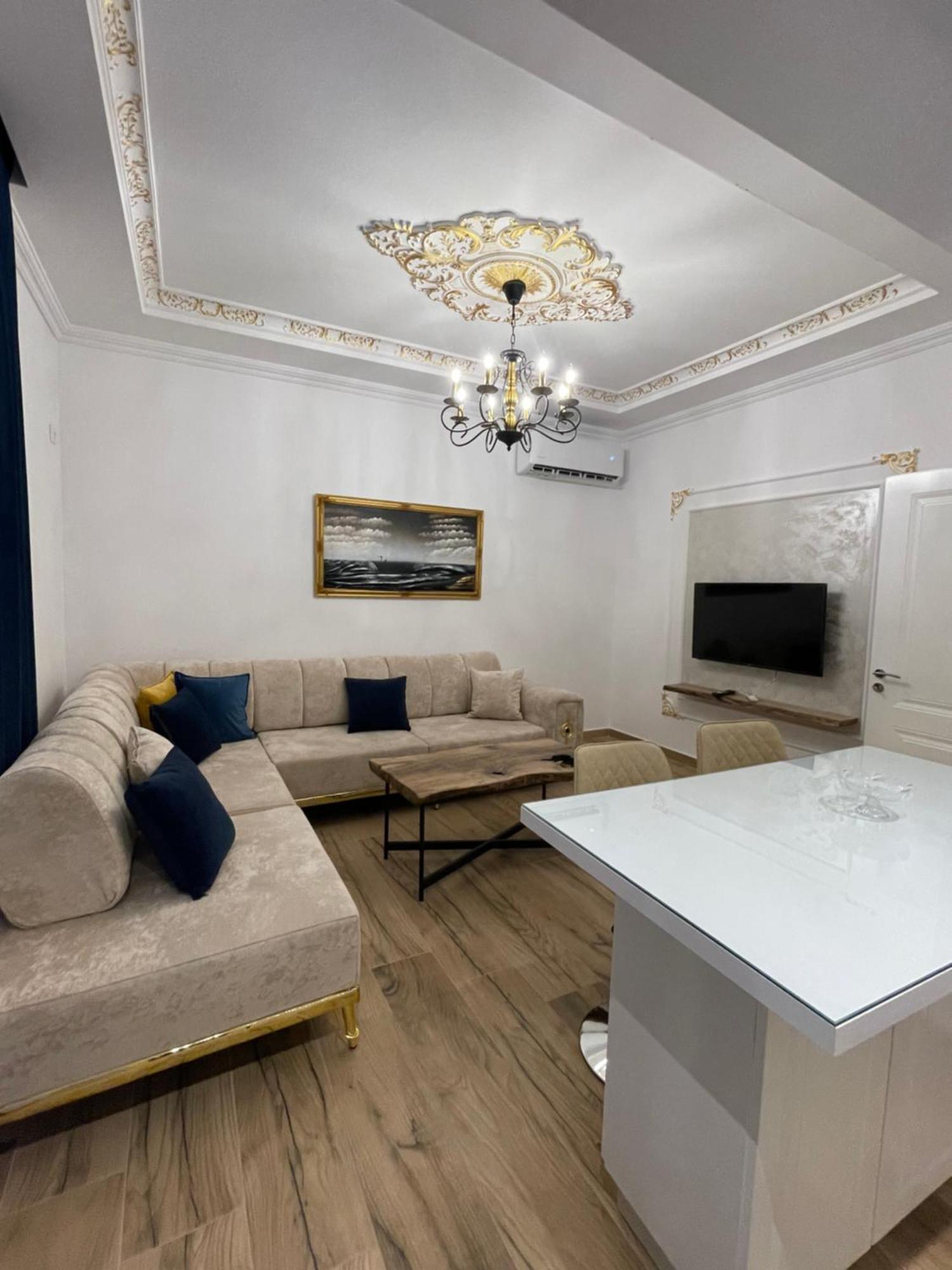 Leonard'S Apartment Durres Exterior photo